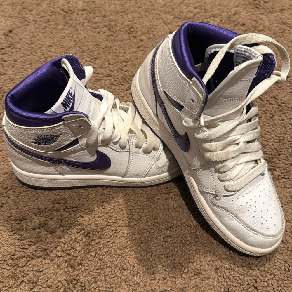 Used Nike air jordanns